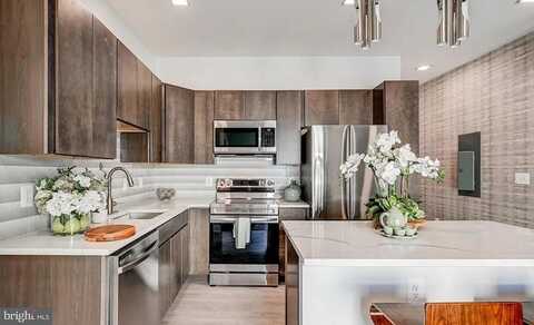 421 S BROADWAY, BALTIMORE, MD 21231