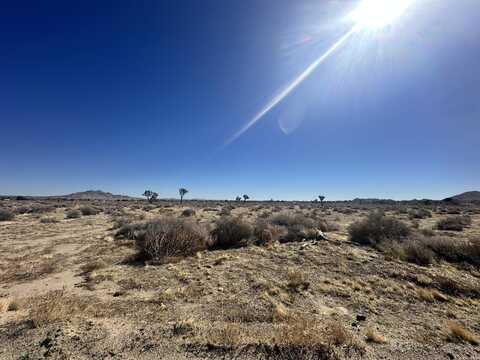 150 Avenue N8, Lancaster, CA 93535
