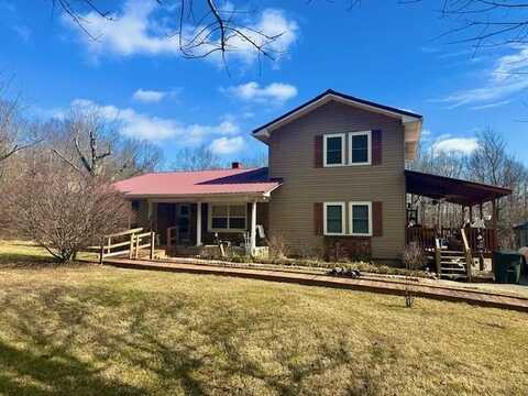 1383 Buckner Rd, MONTEREY, TN 38574