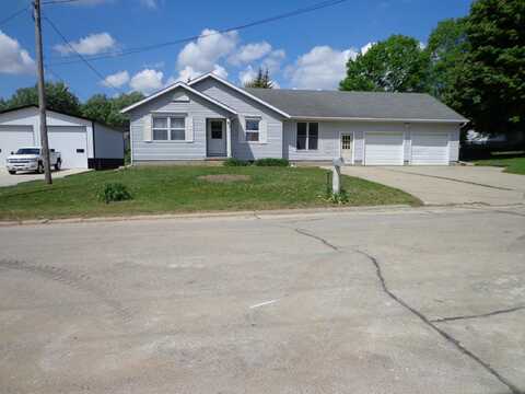 815 NE 8th Avenue, Independence, IA 50644