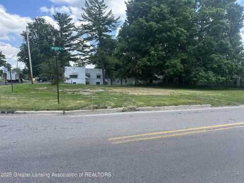 6925 Delta River Drive, Lansing, MI 48906