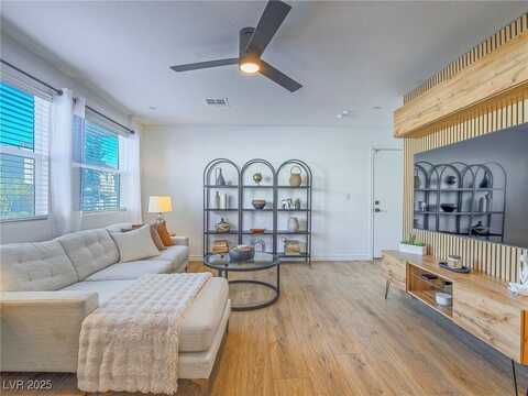10768 Ditchburn Court, Las Vegas, NV 89166