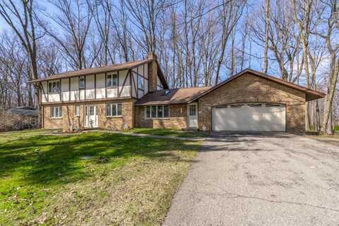 6420 Saybrook Drive, Kalamazoo, MI 49009
