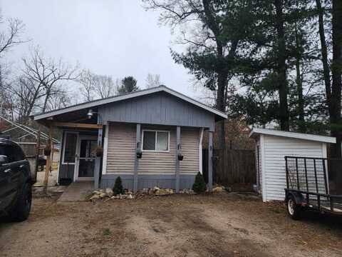 727 W Lakewood, Twin Lake, MI 49457