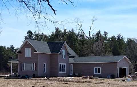 6948 E 48 Road, Cadillac, MI 49601