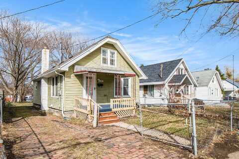 1407 New York Avenue, Lansing, MI 48906