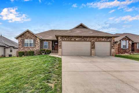 641 N Maplewood Hills Road, Nixa, MO 65714