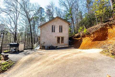 1027 N Highland Drive, Gatlinburg, TN 37738