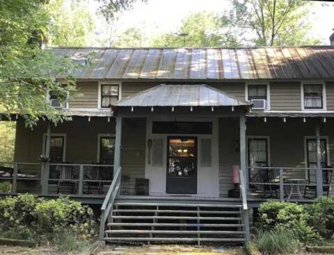100 Lake Valley Dr, Starkville, MS 39759