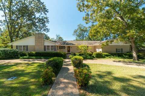 117 Lamar Ave., Hattiesburg, MS 39402