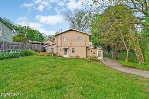 316 Carter Ave, Harriman, TN 37748