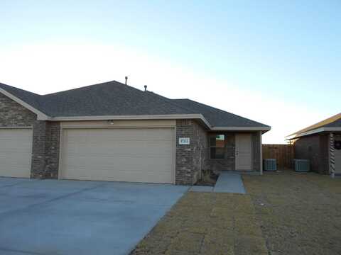 6710 Oakridge Avenue, Lubbock, TX 79424