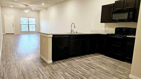 1627 133rd Street, Lubbock, TX 79423