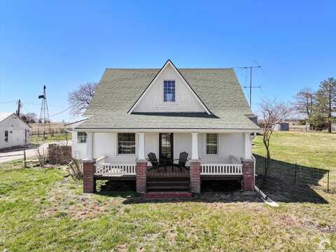 137 E 1400 Road, Baldwin City, KS 66006