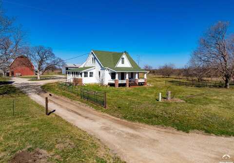 137 E 1400 Road, Baldwin City, KS 66006