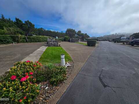 6225 N Coast Hwy, Lot 80, Newport, OR 97365