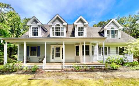 209 Cove Road, Vineyard Haven, MA 02568