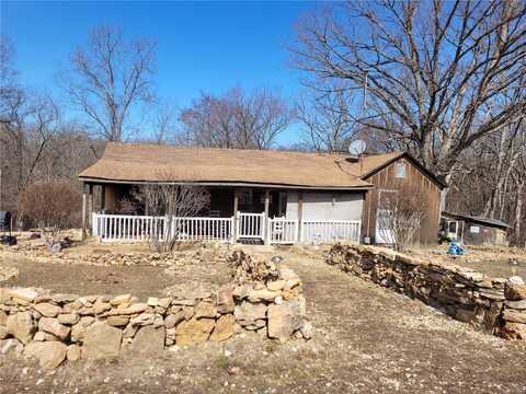 1615 N Service Rd W, Saint Clair, MO 63077