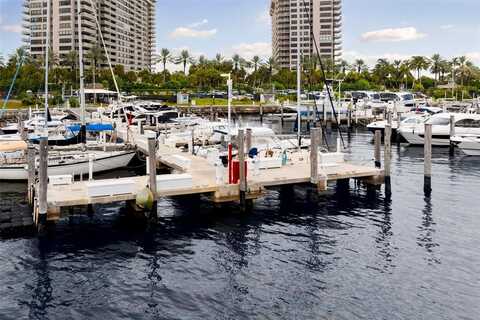 4 Grove Isle Dr - Boat Slip D8 & D9, Coconut Grove, FL 33133