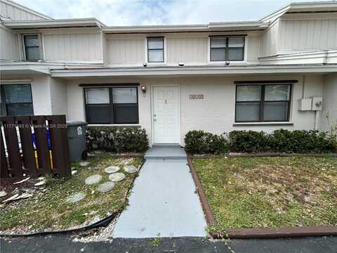 16413 Grape Way, Delray Beach, FL 33484