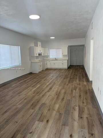 10368 SW 173 TER, Miami, FL 33157