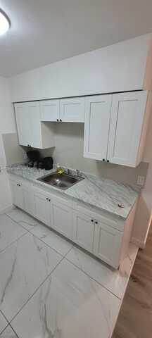 7345 Dickens Ave, Miami Beach, FL 33141