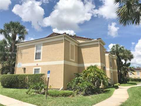 915 Riverside Dr, Coral Springs, FL 33071