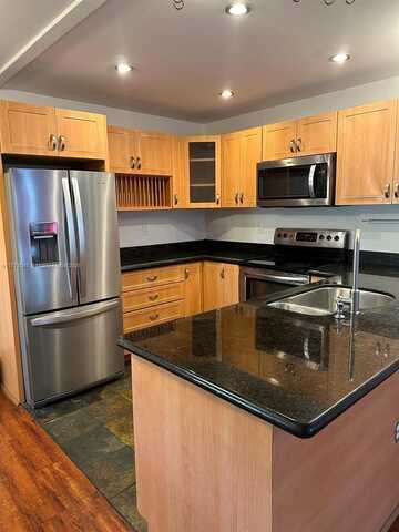 478 NE 210th Cir Ter, Miami, FL 33179