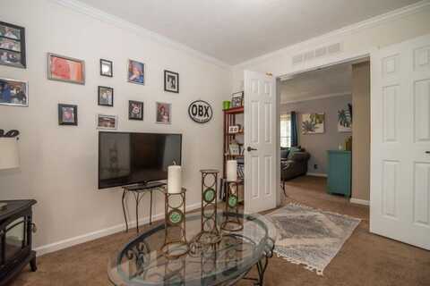105 Robinhood Drive, Exeter, NH 03833