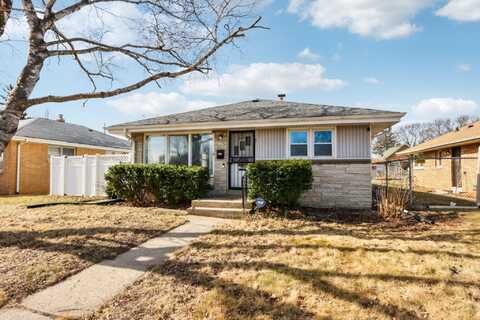 6045 W Lincoln Creek Dr, Milwaukee, WI 53218