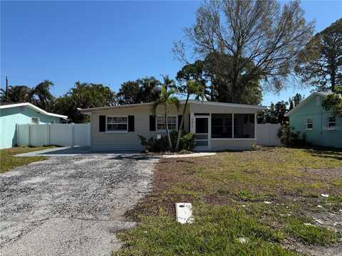 9015 BAY STREET NE, Saint Petersburg, FL 33702