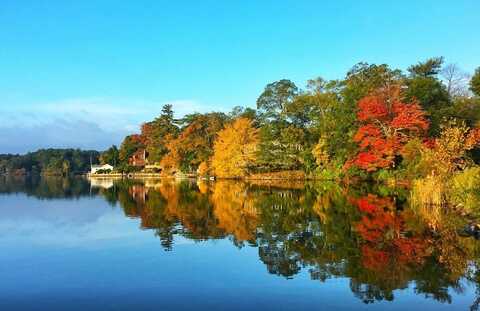 10 Sycamore, Wrentham, MA 02093