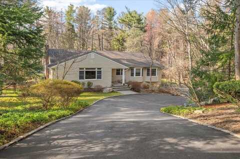482 Berry Hill Road, Oyster Bay Cove, NY 11791