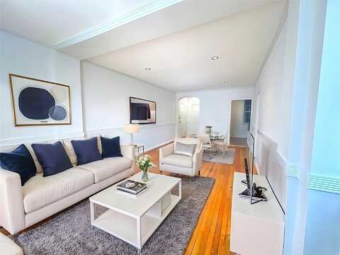 208 Centre Avenue, New Rochelle, NY 10805