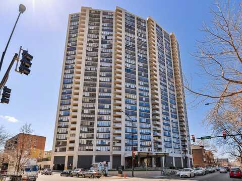 3930 N Pine Grove Avenue, Chicago, IL 60613
