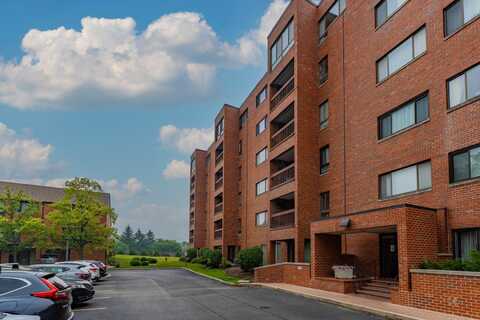 600 Naples Court, Glenview, IL 60025