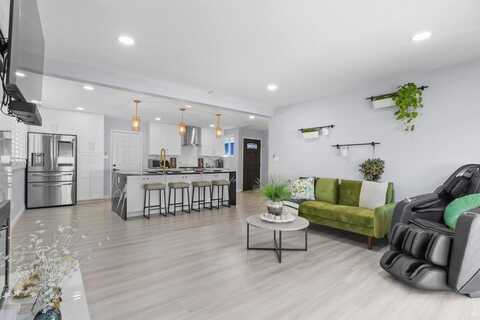 7162 Beagle St, San Diego, CA 92111