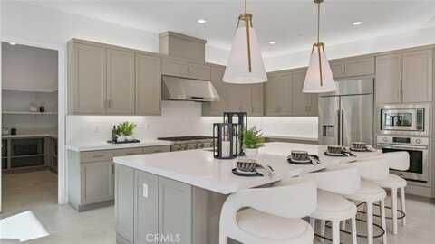 29817 Corte Trono, Valencia, CA 91354