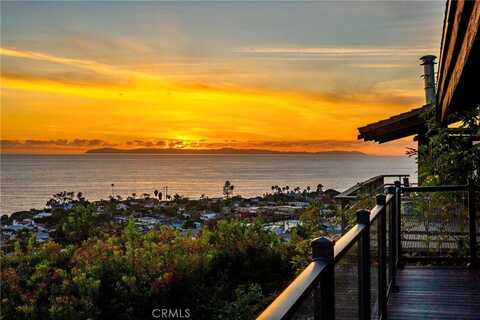481 Dartmoor Street, Laguna Beach, CA 92651
