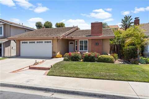 12 Calle Ranchera, Rancho Santa Margarita, CA 92688