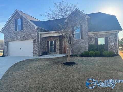 2827 Eastern Shore Drive SE, Owens Cross Roads, AL 35763