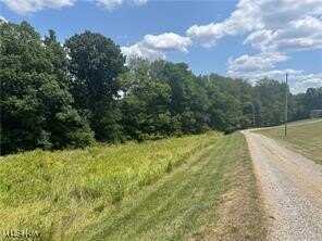 Westfall Lane, Bloomingdale, OH 43944