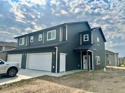 2725 29th Street West, Williston, ND 58801