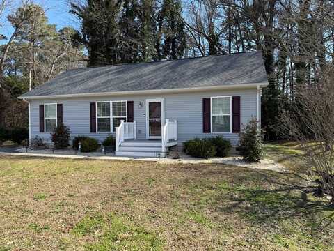 223 Roseneath Avenue, Kilmarnock, VA 22482