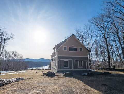 210 Old Mill Lane, Wilmington, VT 05363