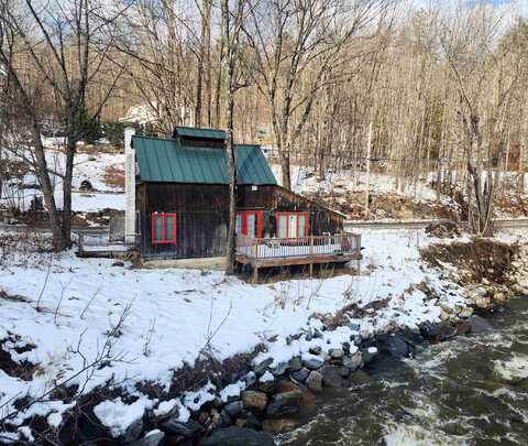 30 Water Street, Jamaica, VT 05343