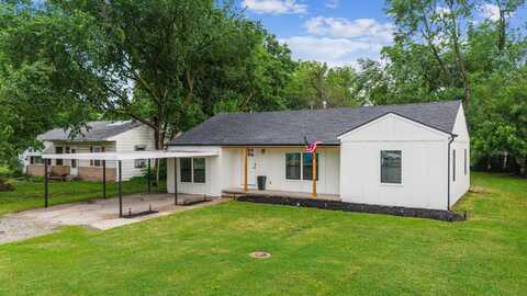 106 Admiral Trussler Blvd, Miami, OK 74354