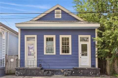 1332 PORT Street, New Orleans, LA 70117