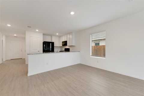 1624 Crested Way, Fort Worth, TX 76140