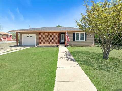 1700 4th Street, Brownwood, TX 76801